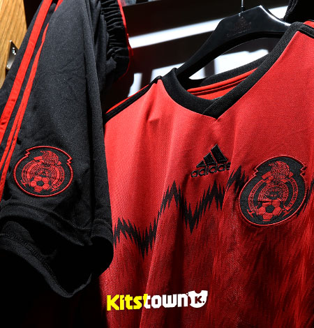 墨西哥国家队2014世界杯客场球衣 © kitstown.com 球衫堂