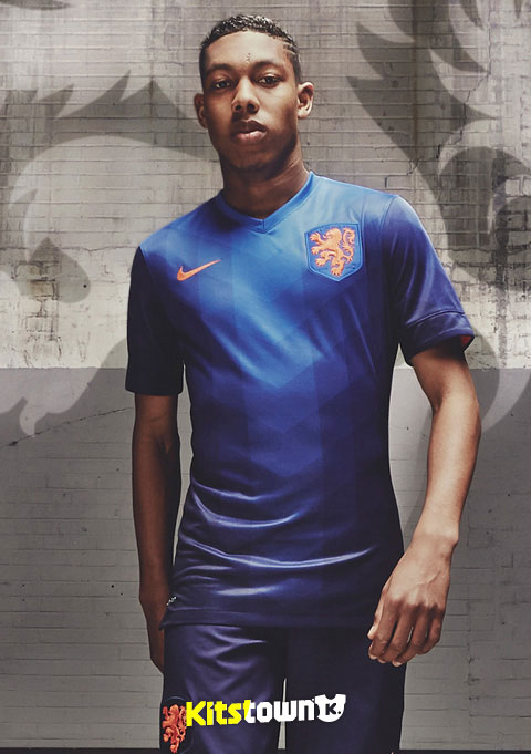 荷兰国家队2014世界杯客场球衣 © kitstown.com 球衫堂