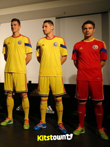 罗马尼亚国家队2014-15赛季主客场球衣 © kitstown.com 球衫堂