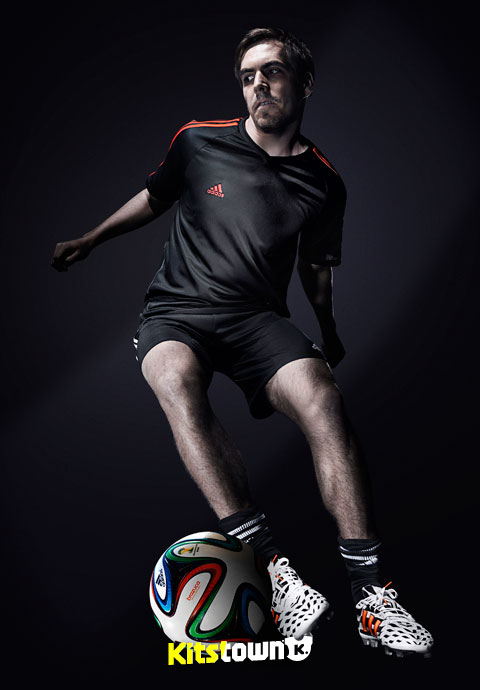 阿迪达斯发布世界杯专属战靴 “斗战圣靴”系列（BATTLE PACK） © kitstown.com 球衫堂
