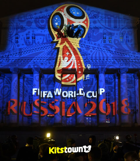 2018年俄罗斯世界杯官方会徽揭晓 © kitstown.com 球衫堂