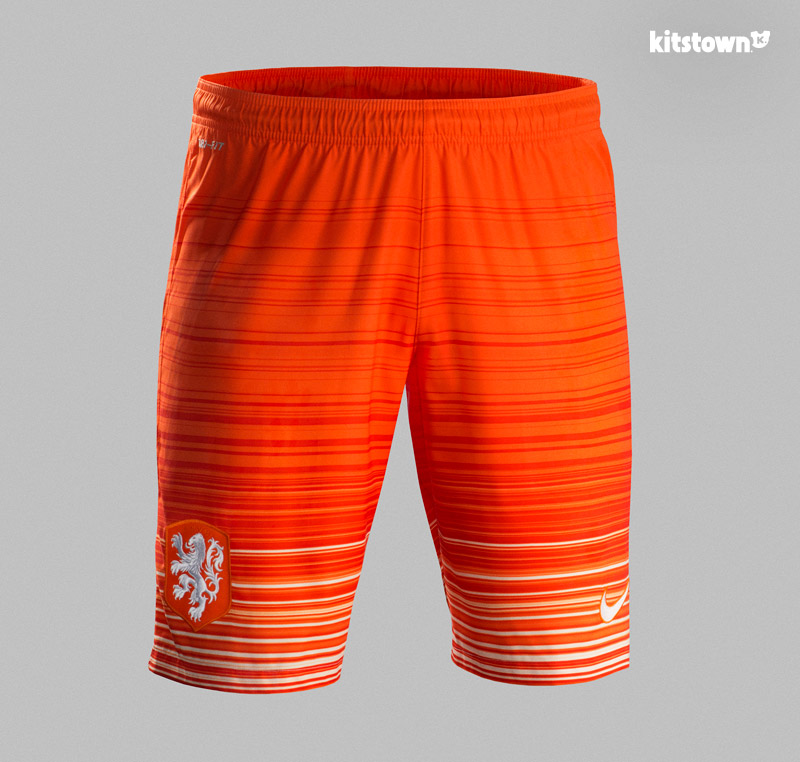 荷兰国家队2015-16赛季客场球衣 © kitstown.com 球衫堂