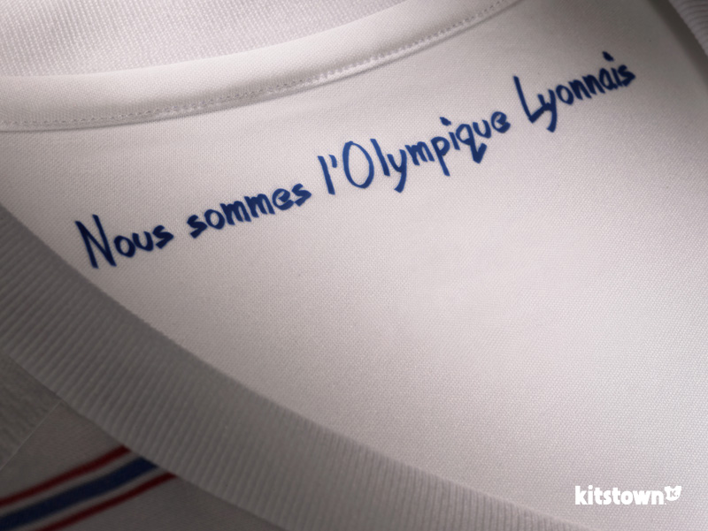 里昂2015-16赛季主客场球衣 © kitstown.com 球衫堂