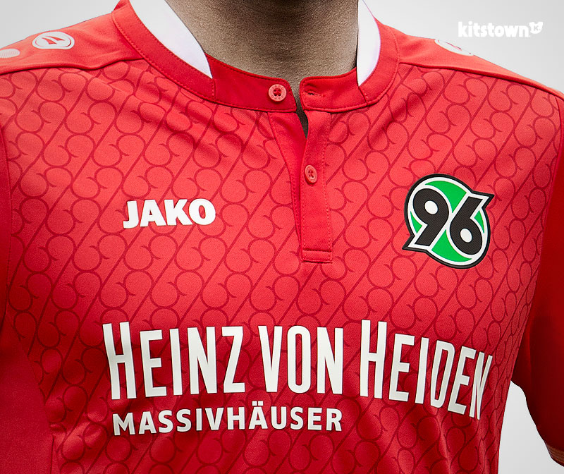 汉诺威96 2015-16赛季主场球衣 © kitstown.com 球衫堂