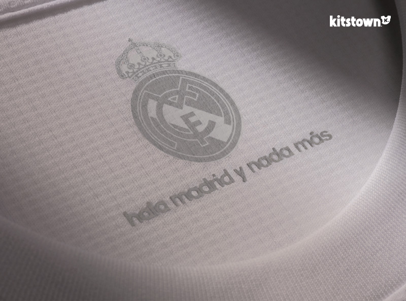 皇家马德里2015-16赛季主客场球衣 © kitstown.com 球衫堂