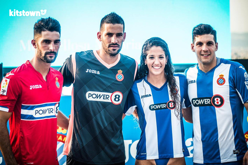 西班牙人2015-16赛季主客场球衣 © kitstown.com 球衫堂