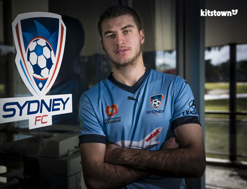 悉尼FC 2015-16赛季主客场球衣 © kitstown.com 球衫堂