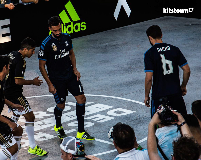 皇家马德里2015-16赛季第二客场球衣 © kitstown.com 球衫堂