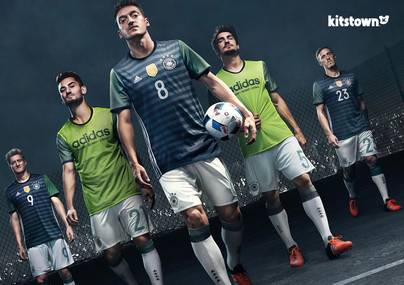 德国国家队2016欧洲杯客场球衣 © kitstown.com 球衫堂