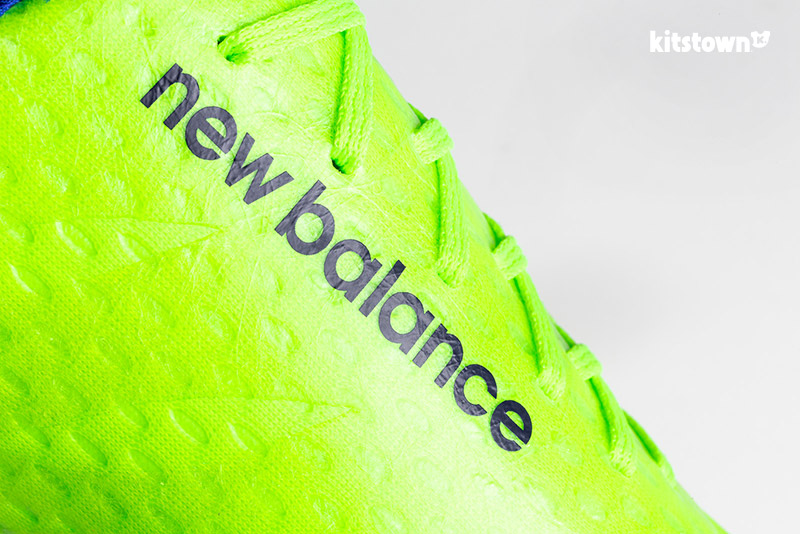 New Balance发布Visaro&Furon全新配色足球战靴 © kitstown.com 球衫堂