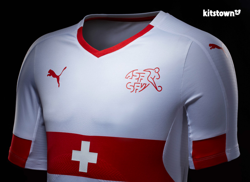 瑞士国家队2016欧洲杯客场球衣 © kitstown.com 球衫堂