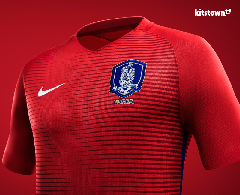 韩国国家队2016-17赛季主客场球衣 © kitstown.com 球衫堂