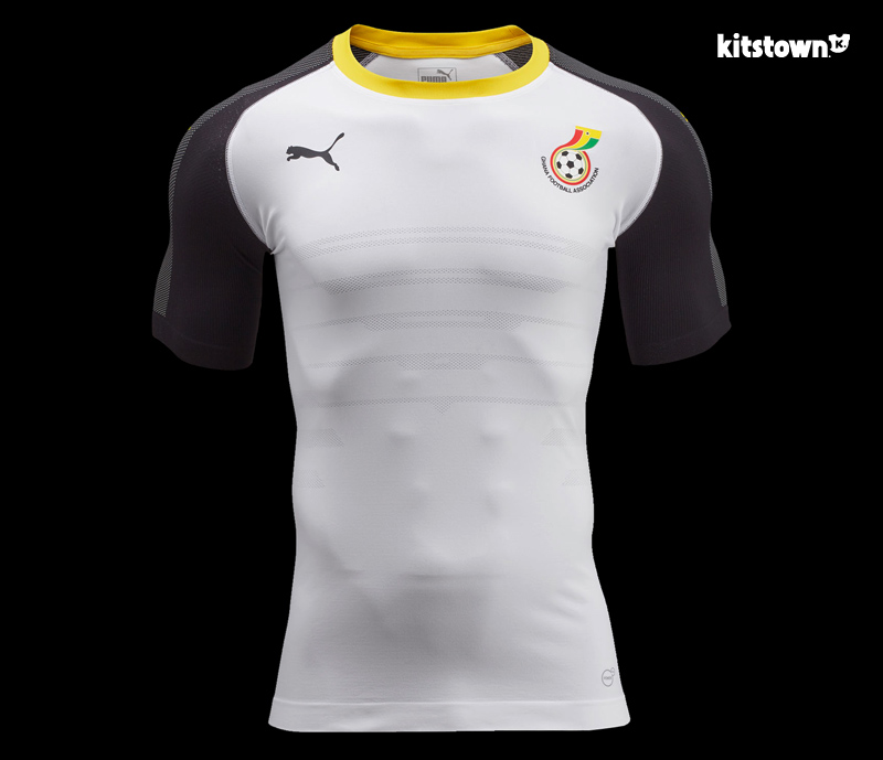 加纳国家队2016-17赛季主场球衣 © kitstown.com 球衫堂