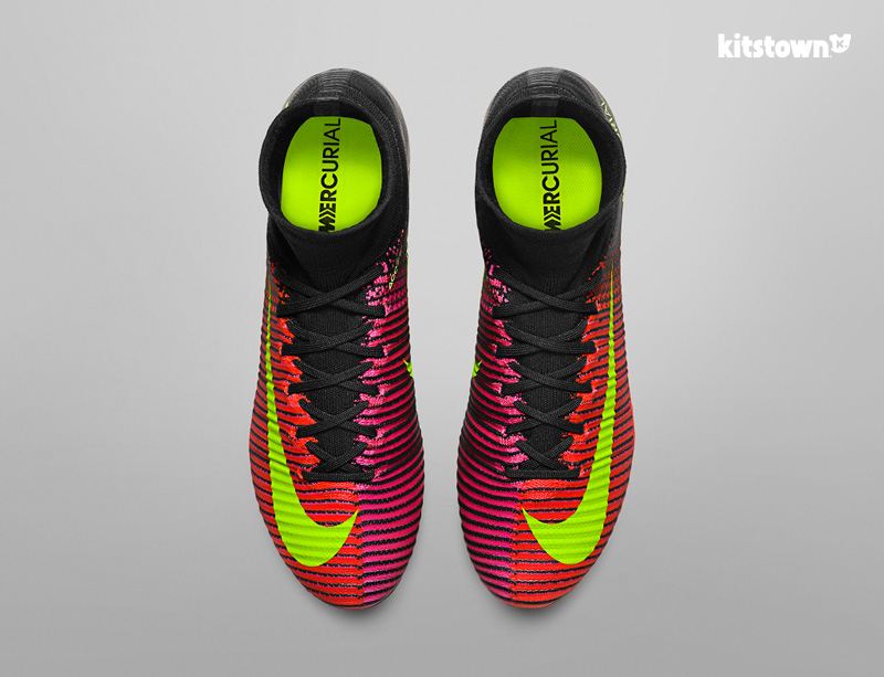 耐克推出Spark Brilliance（触发卓绝）足球鞋系列 © kitstown.com 球衫堂