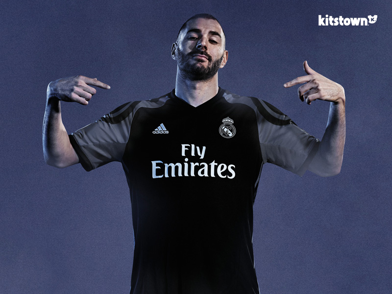 皇家马德里2016-17赛季第二客场球衣 © kitstown.com 球衫堂