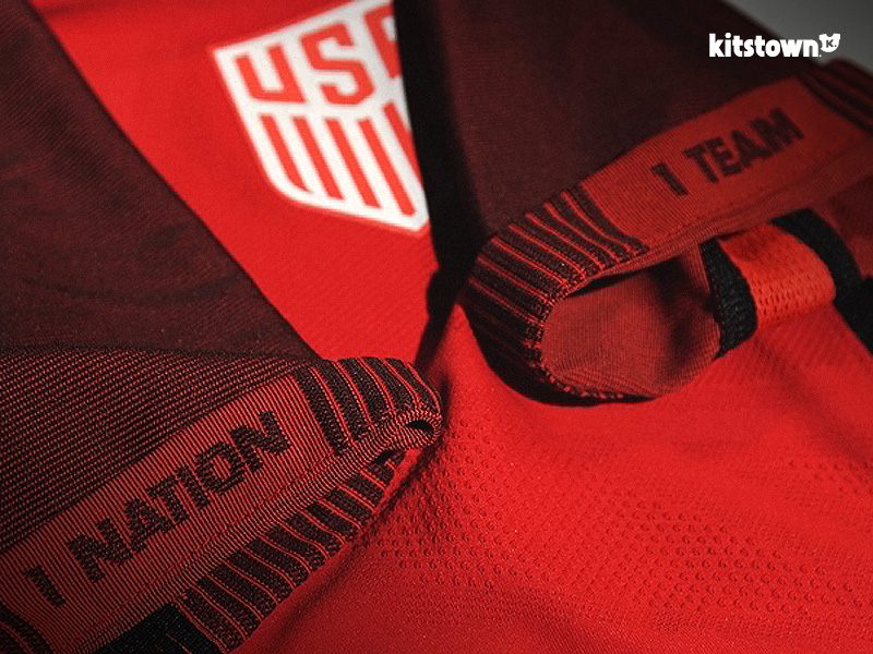 美国国家队2017-18赛季客场球衣 © kitstown.com 球衫堂