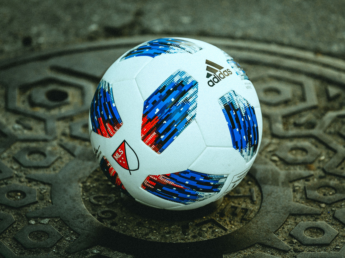 第四代NATIVO—美国足球大联盟2018赛季官方比赛用球  © kitstown.com 球衫堂