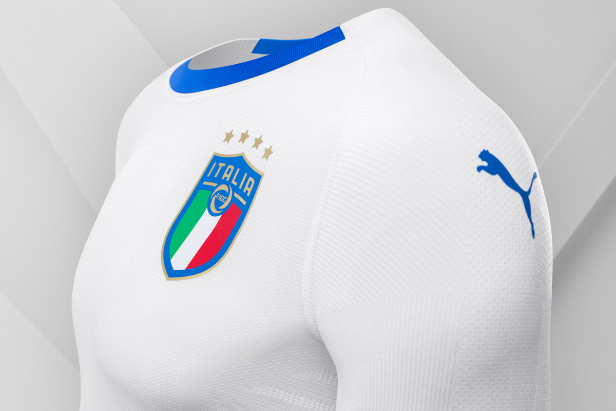 意大利国家队2018赛季客场球衣 © kitstown.com 球衫堂