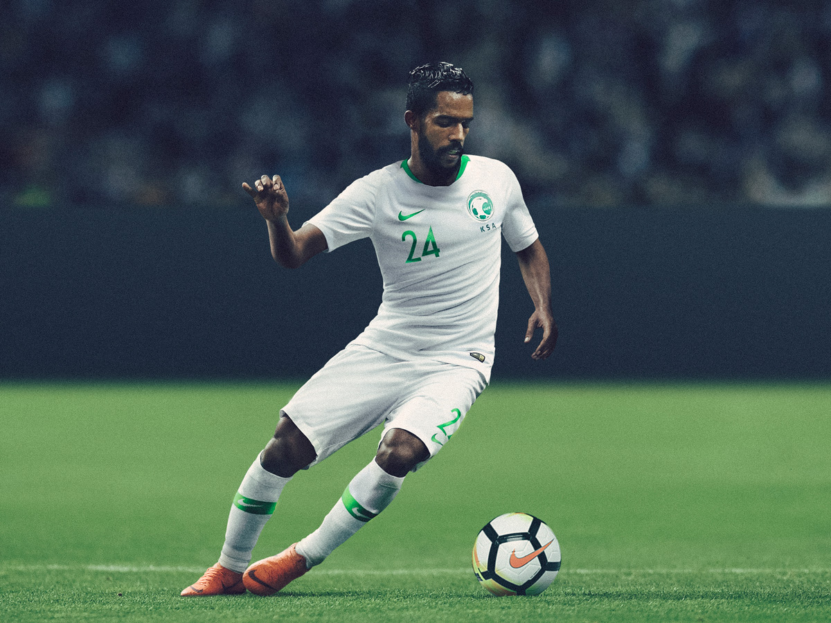 沙特阿拉伯国家队2018世界杯主客场球衣 © kitstown.com 球衫堂