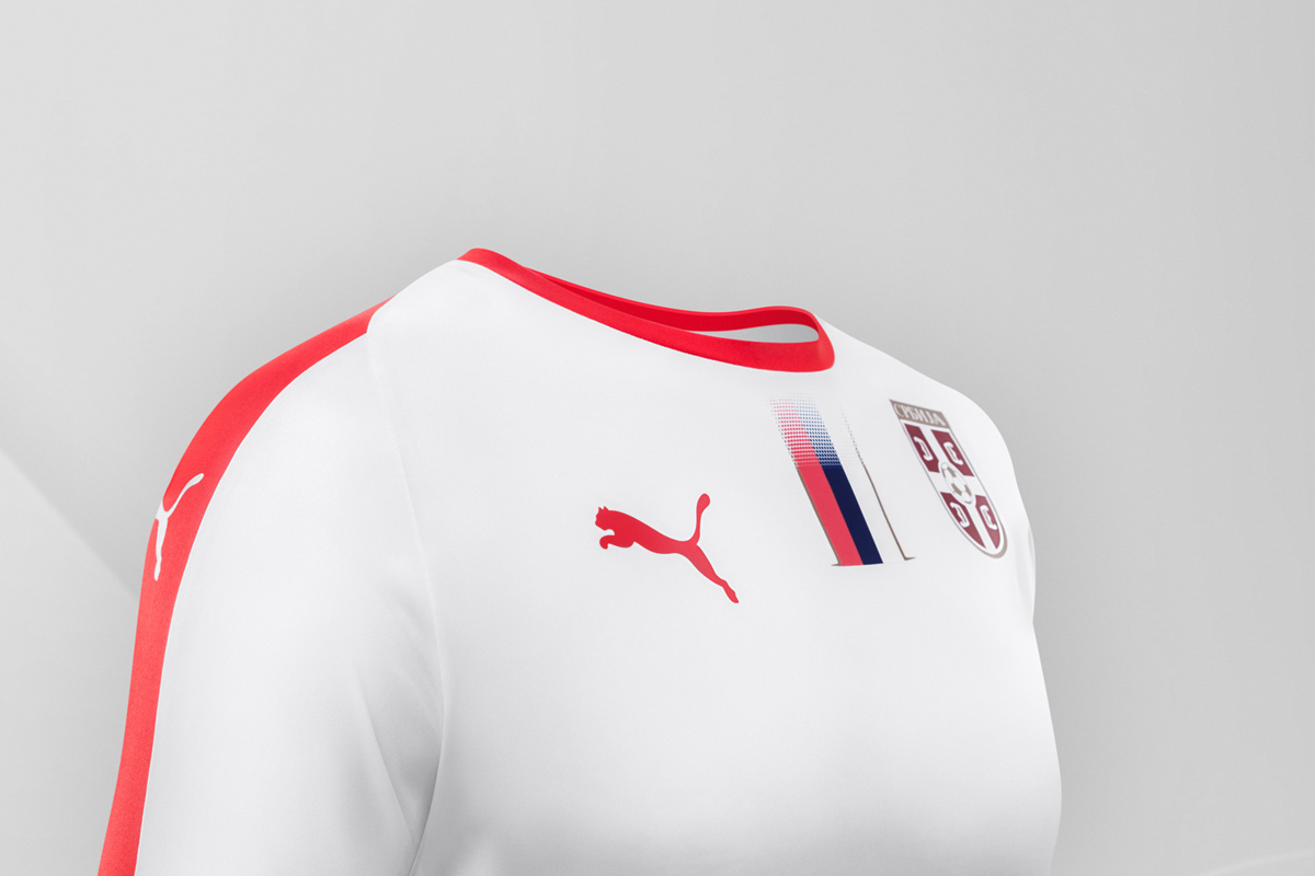 塞尔维亚国家队2018赛季客场球衣 © kitstown.com 球衫堂