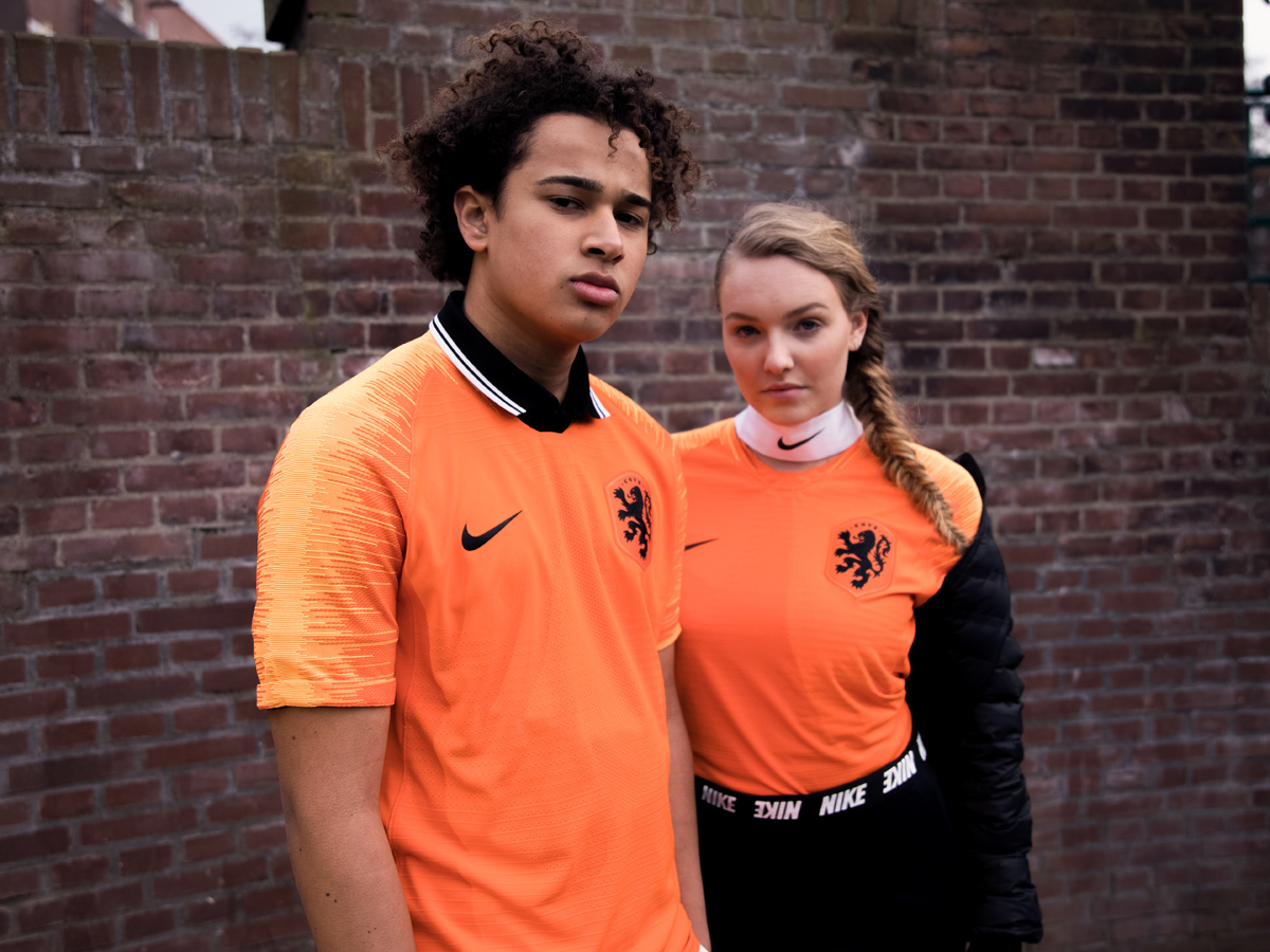 荷兰国家队2018赛季主客场球衣 © kitstown.com 球衫堂