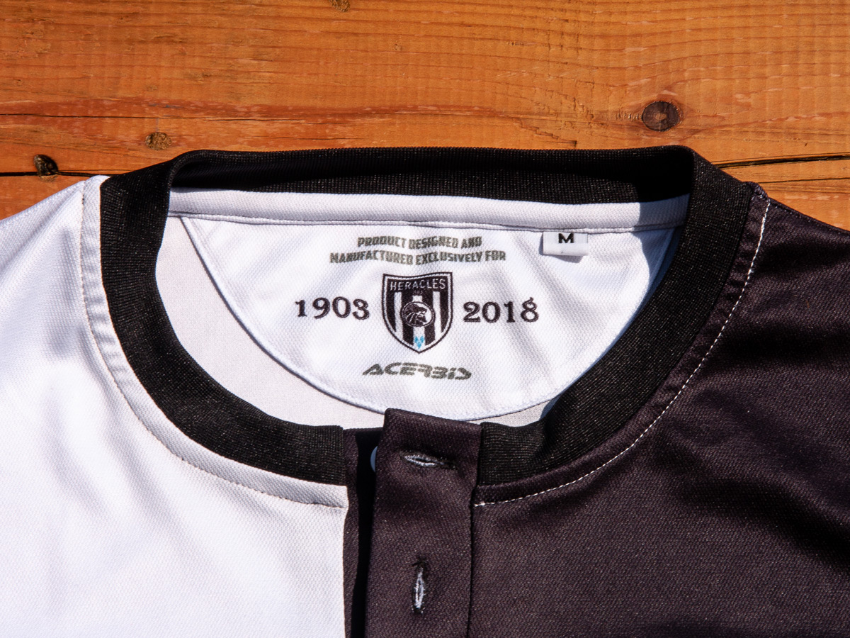 阿尔默洛赫拉克勒斯俱乐部115周年纪念球衣 © kitstown.com 球衫堂