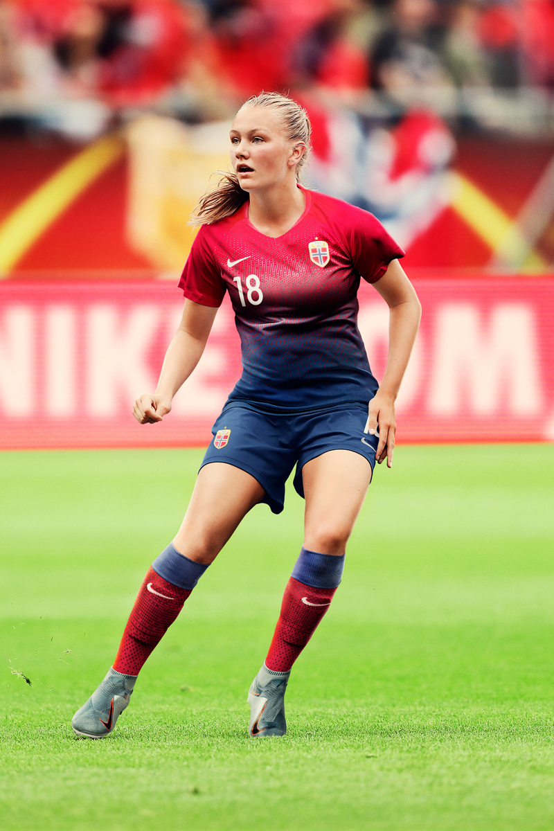 挪威女足国家队2019世界杯主客场球衣 © 球衫堂 kitstown