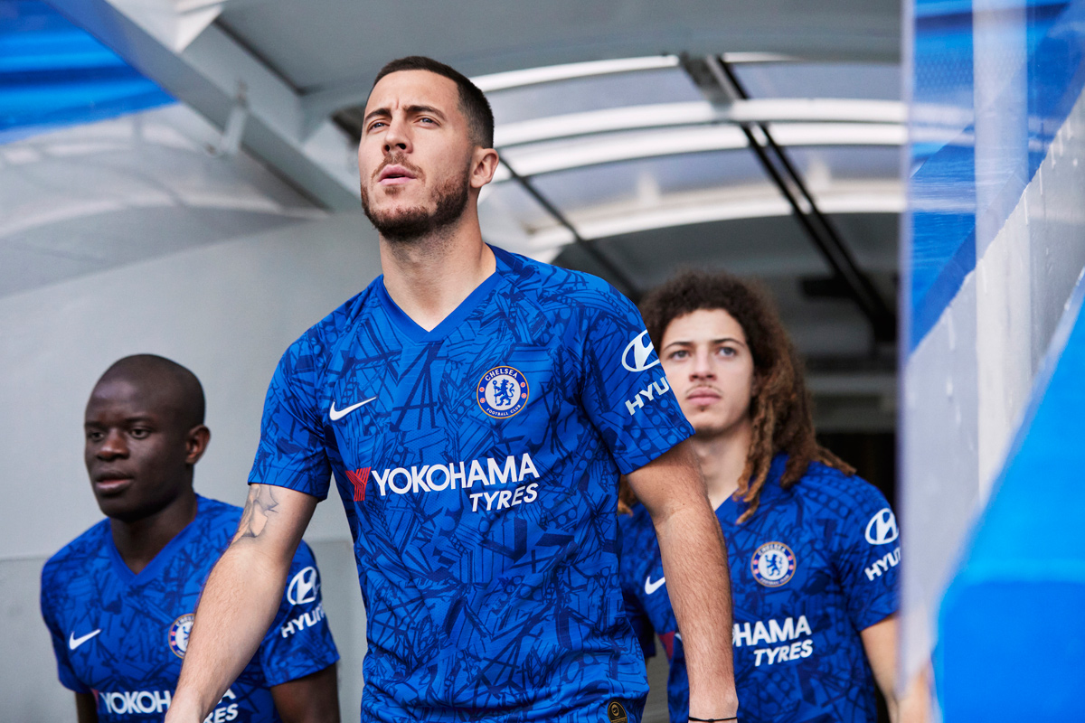 Blues Lions Care'': la nuova futuristica collezione Chelsea 2019 ...