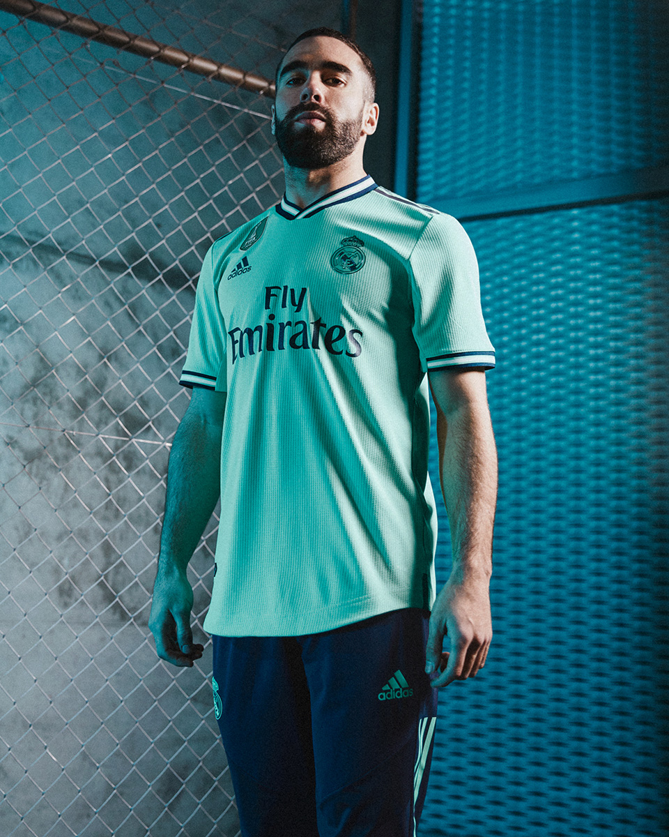 皇家马德里2019-20赛季第二客场球衣 © 球衫堂 kitstown