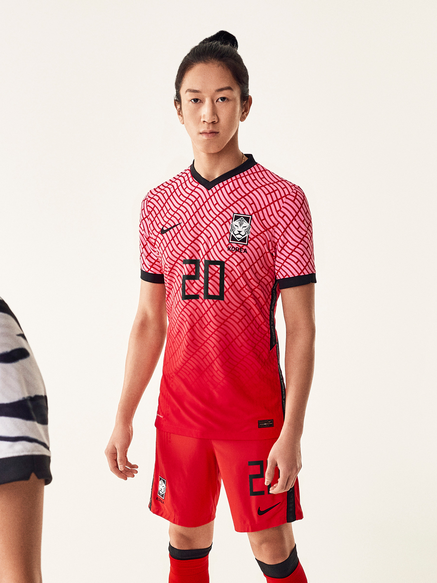 韩国国家队2020赛季主客场球衣 © 球衫堂 kitstown