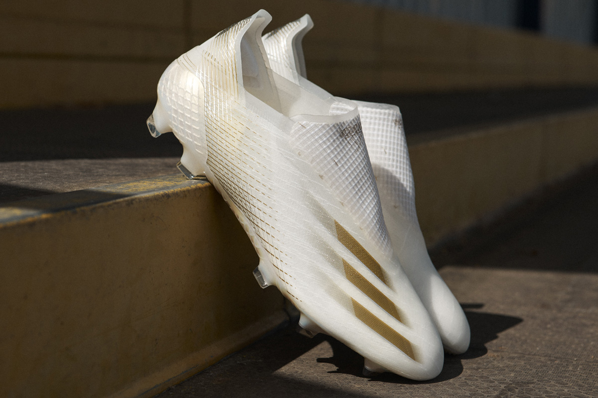 阿迪达斯推出新一代速度战靴 X-GHOSTED © 球衫堂 kitstown