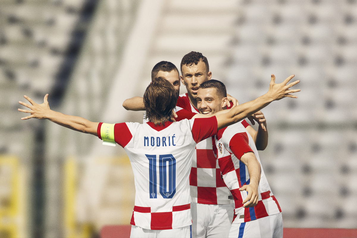 克罗地亚国家队 2020-21 赛季主客场球衣 © 球衫堂 kitstown