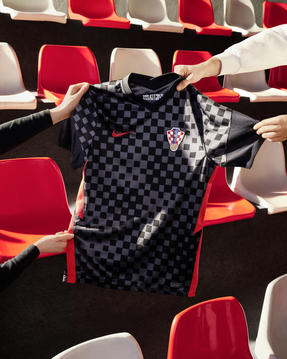 克罗地亚国家队 2020-21 赛季主客场球衣 © 球衫堂 kitstown
