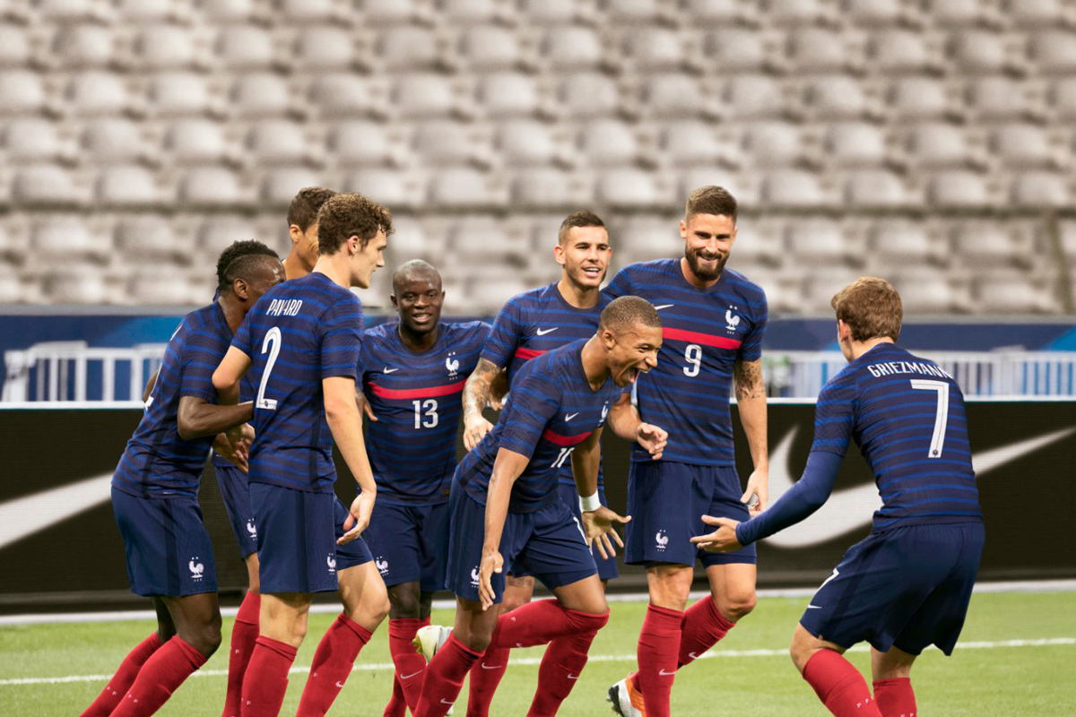 法国国家队 2020-21 赛季主客场球衣 © 球衫堂 kitstown