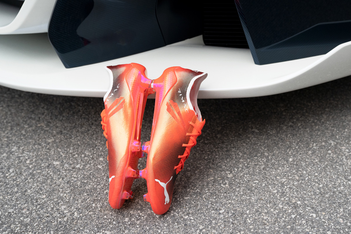 PUMA 携手超跑制造商 RIMAC 打造全球最快足球战靴 © 球衫堂 kitstown