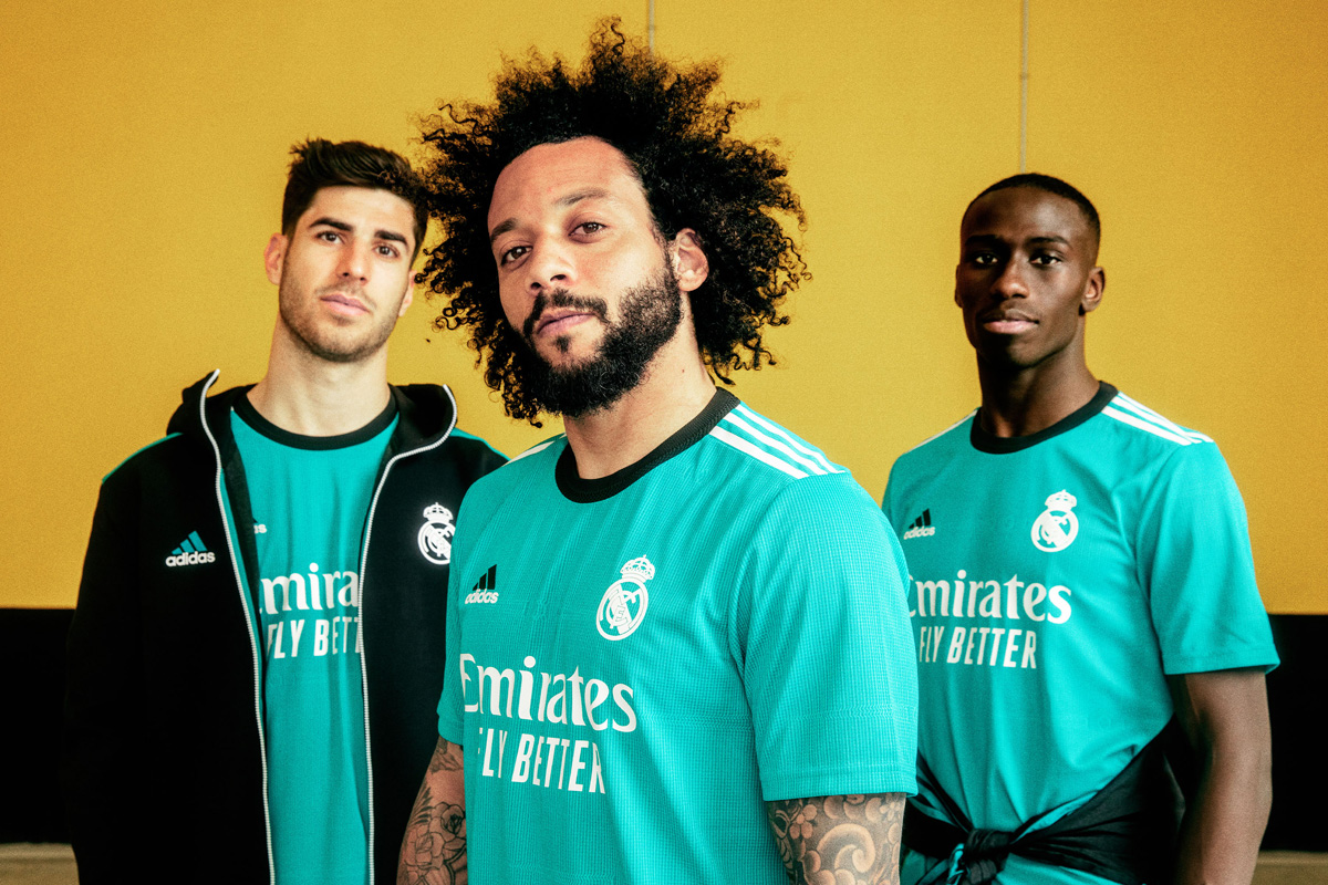 皇家马德里 2021-22 赛季第二客场球衣 © 球衫堂 kitstown