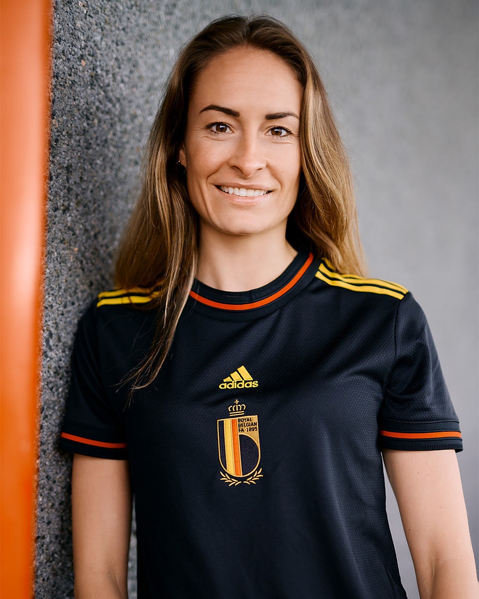 比利时女足国家队 2022 欧洲杯主客场球衣 © 球衫堂 kitstown
