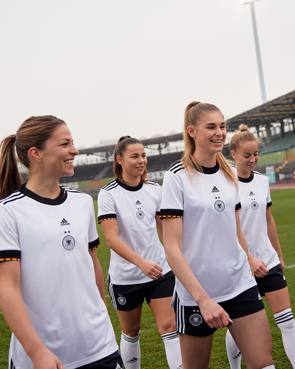 德国女足国家队 2022 欧洲杯主客场球衣 © 球衫堂 kitstown