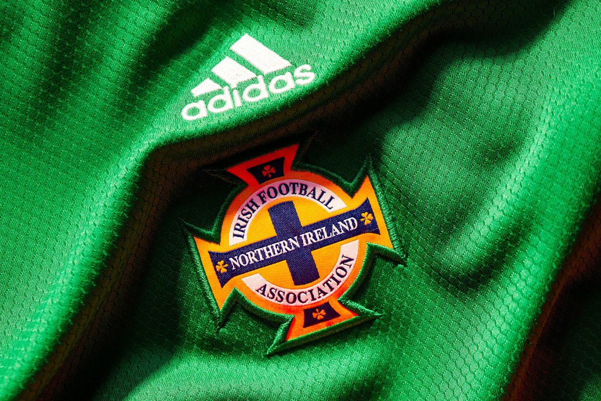 北爱尔兰女足代表队 2022 欧洲杯主场球衣 © 球衫堂 kitstown