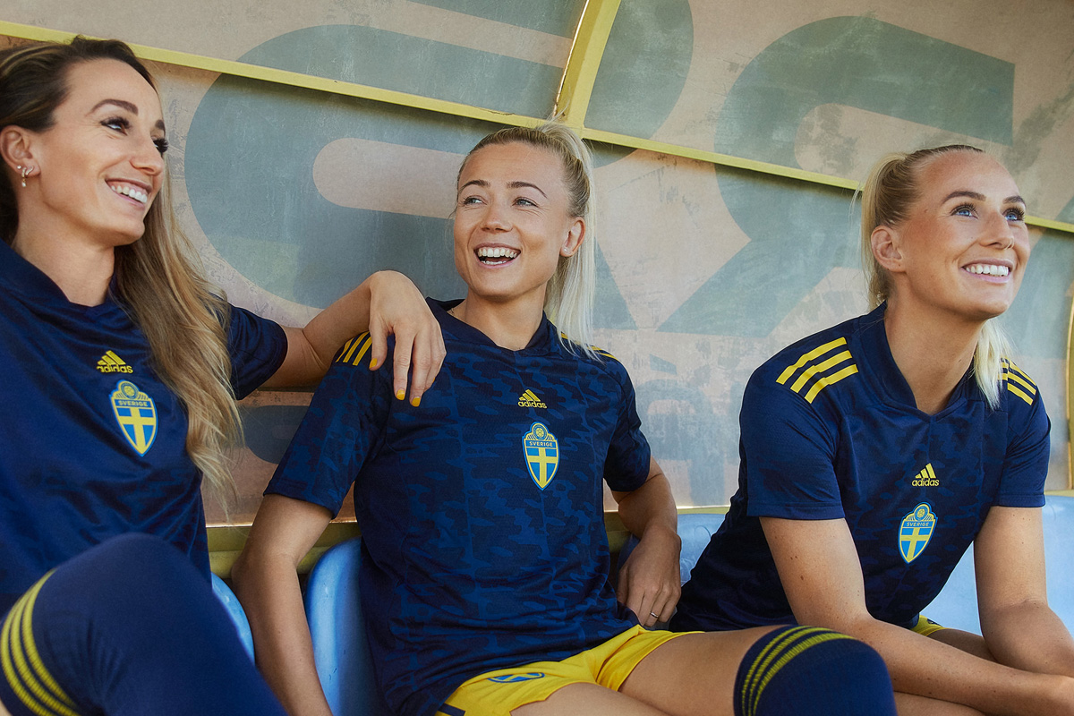 瑞典女足国家队 2022 欧洲杯主客场球衣 © 球衫堂 kitstown