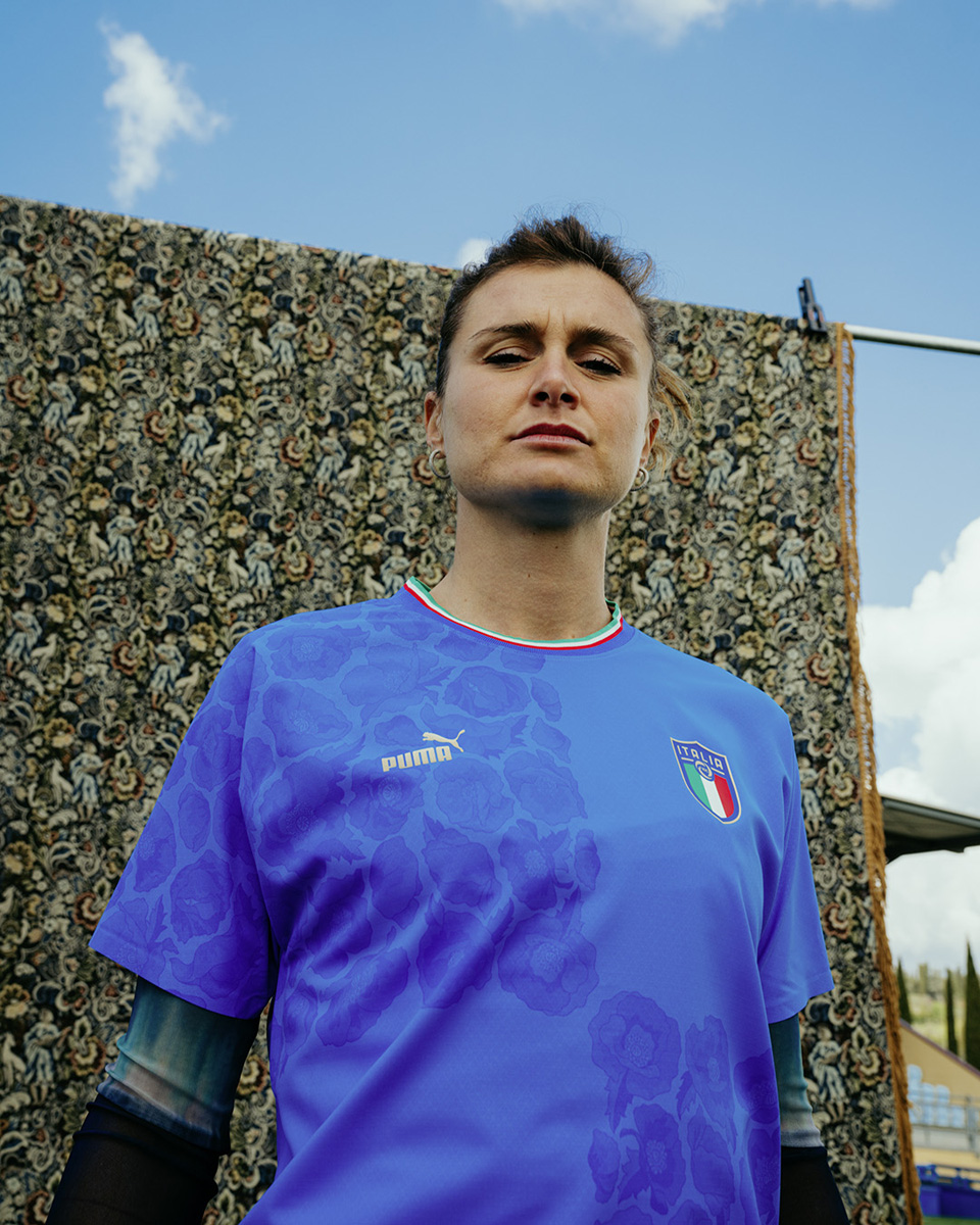 意大利女足国家队 2022 欧洲杯主场球衣 © 球衫堂 kitstown