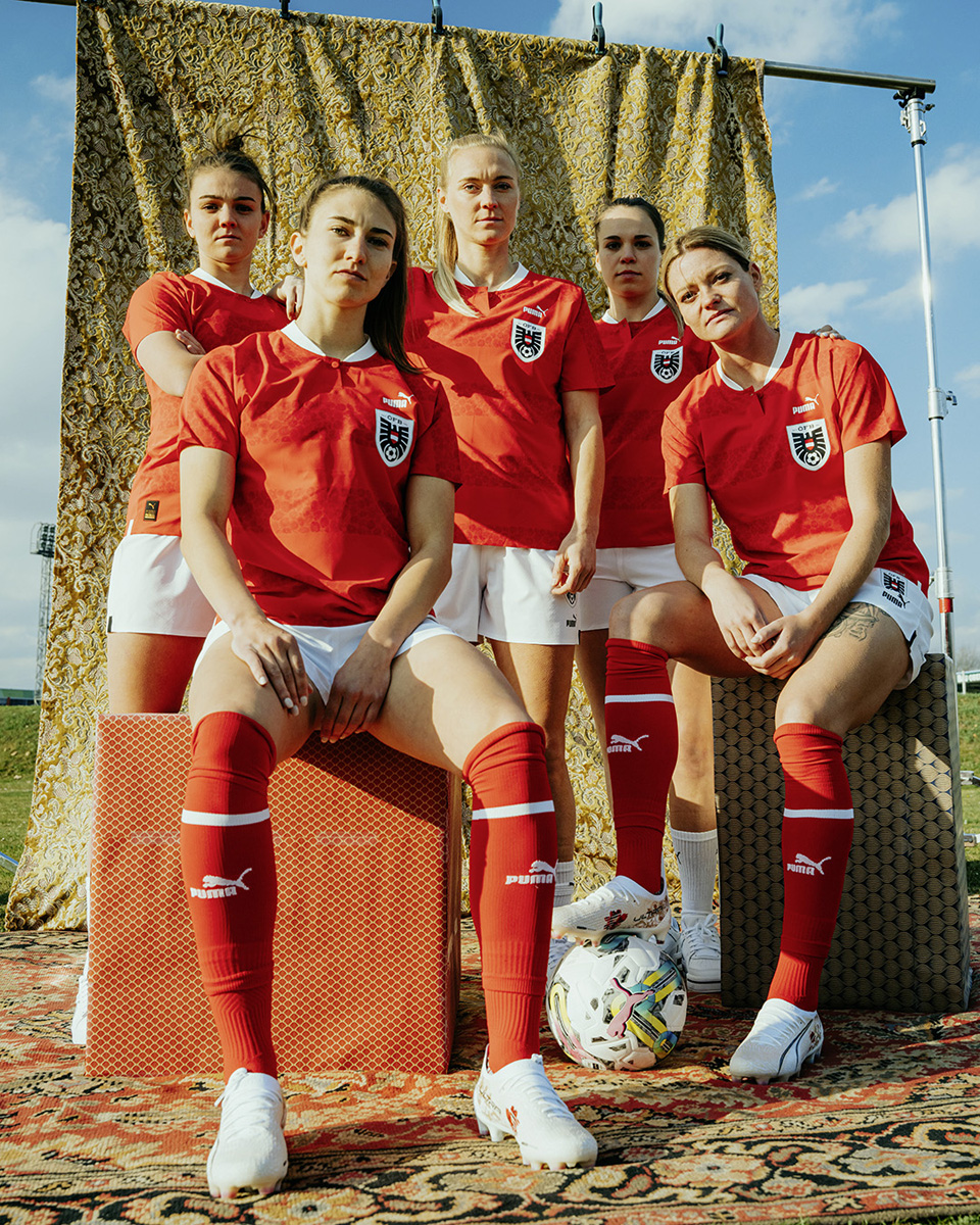 PUMA × LIBERTY 2022 女足欧洲杯国家队主场球衣及限量版足球鞋 © 球衫堂 kitstown