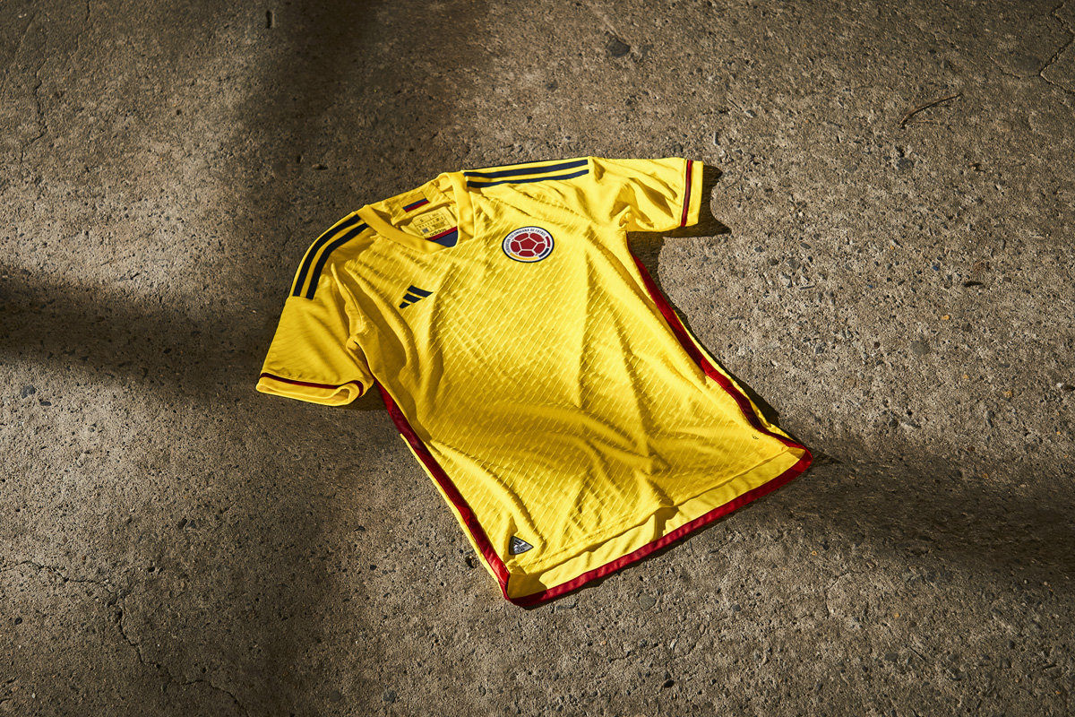 哥伦比亚国家队 2022-23 赛季主场球衣 © 球衫堂 kitstown
