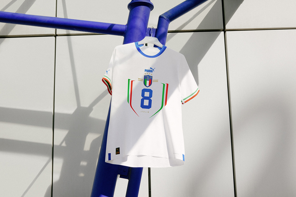 意大利国家队 2022 赛季客场球衣 © 球衫堂 kitstown
