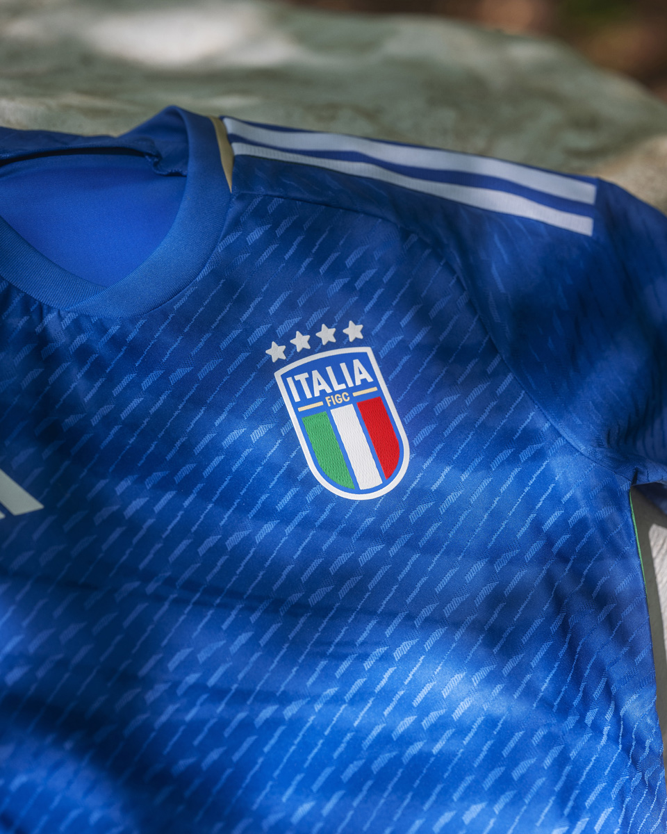 意大利国家队 2023 赛季主客场球衣 © 球衫堂 kitstown