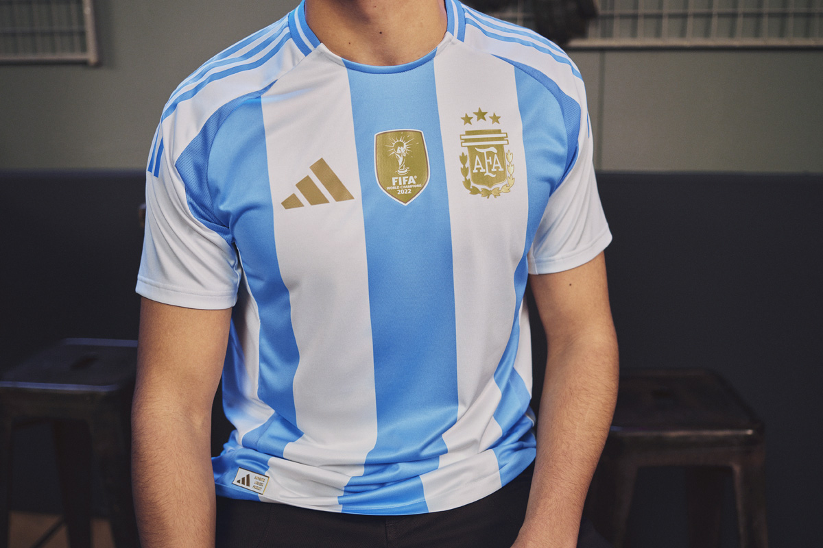 阿根廷国家队 2024 美洲杯主客场球衣 © 球衫堂 kitstown