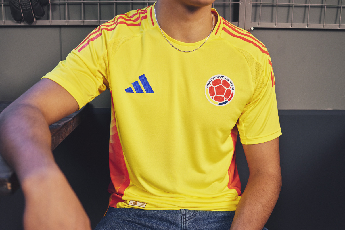 哥伦比亚国家队 2024 美洲杯主客场球衣 © 球衫堂 kitstown