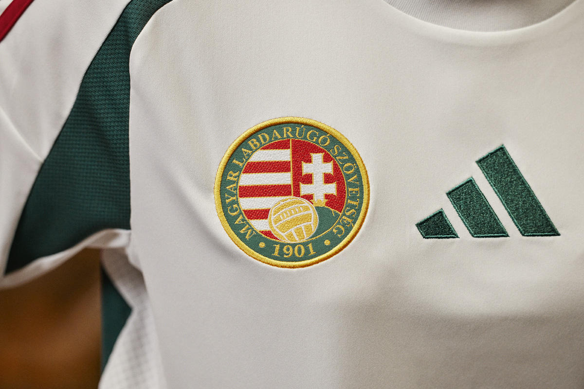匈牙利国家队 2024 欧洲杯主客场球衣 © 球衫堂 kitstown