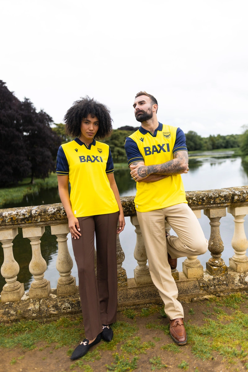 牛津联 2025-26 赛季主场球衣 © 球衫堂 kitstown 牛津联 2025-26 赛季主场球衣 © 球衫堂 kitstown