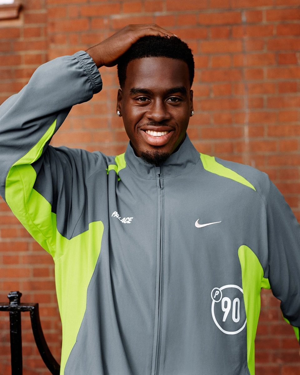 Palace 与耐克携手推出 P90 系列 © 球衫堂 kitstown Palace 与耐克携手推出 P90 系列 © 球衫堂 kitstown